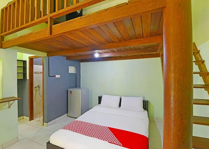 Super Oyo 91495 Indah Hotel