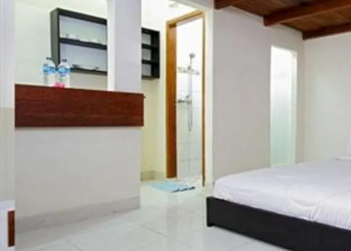 Super Oyo 91495 Indah Hotel 2*