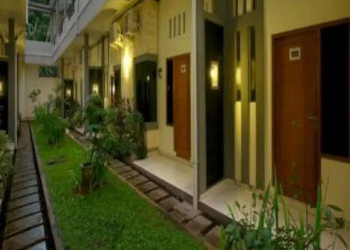 Super Oyo 91495 Indah Hotel 2*