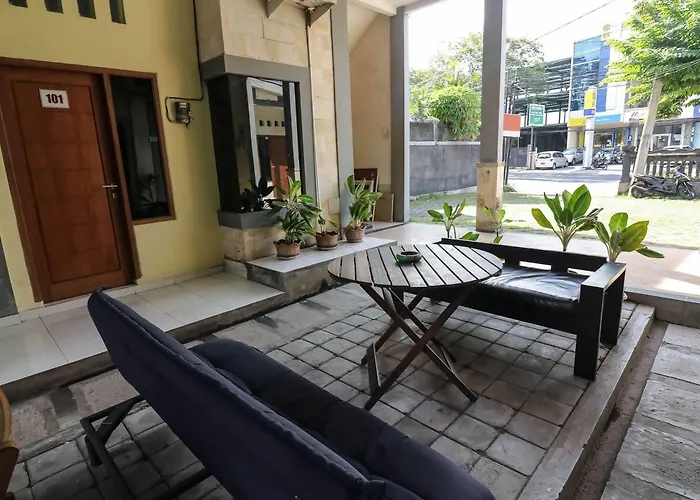 Super Oyo 91495 Indah Hotel 2*
