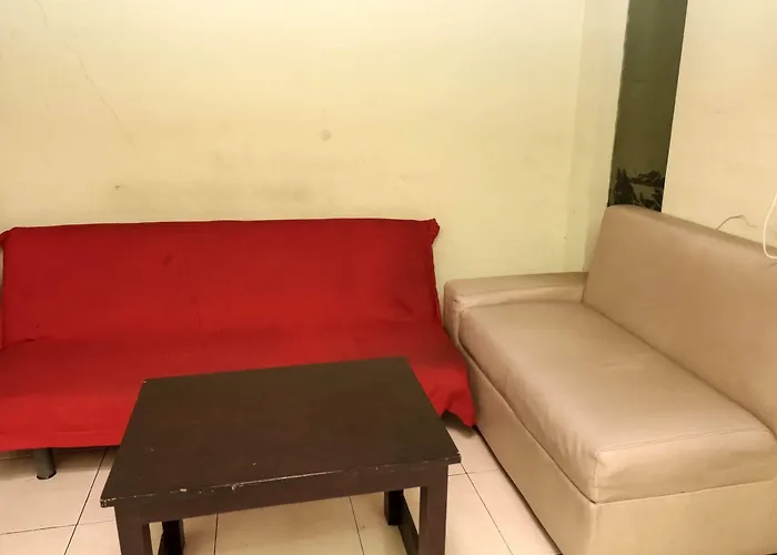 Super Oyo 91495 Indah Hotel 2*